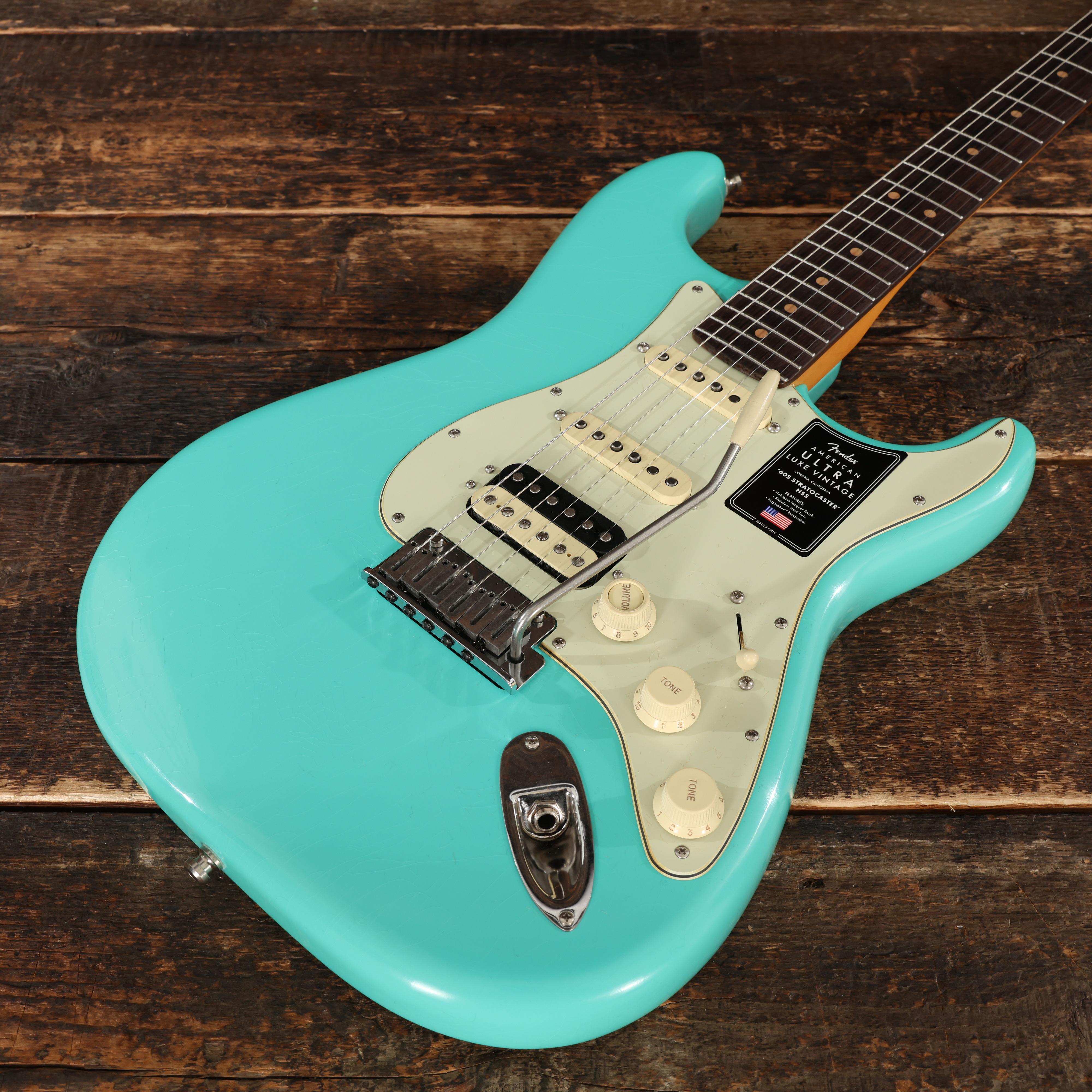 Fender American Ultra Luxe Vintage '60s Stratocaster HSS in Sea